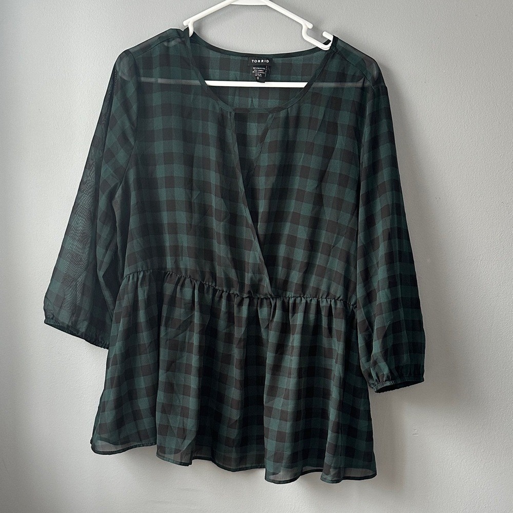 Torrid V cut out neck  Black and Green Plaid sheer Blouse size 0 large